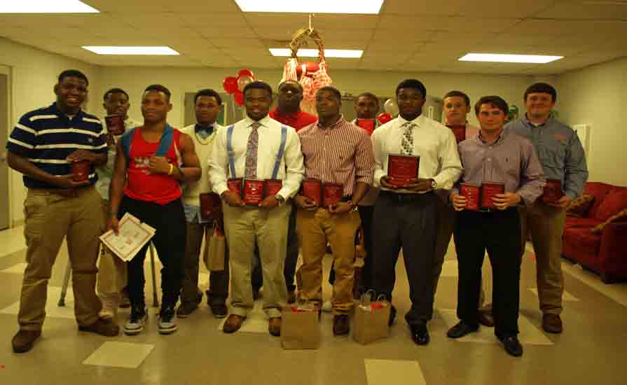 Trojan Football Award Winners