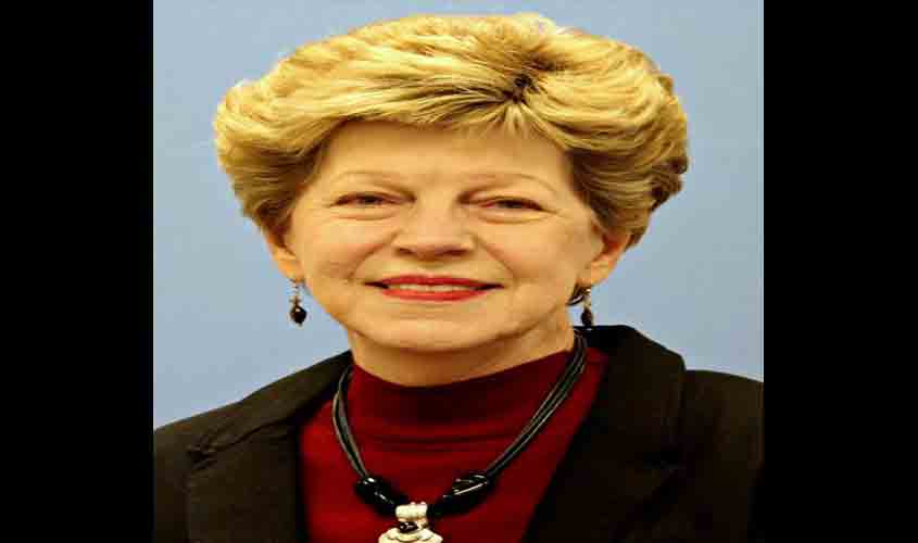 Co-Lin Honors Carolyn Vance Smith