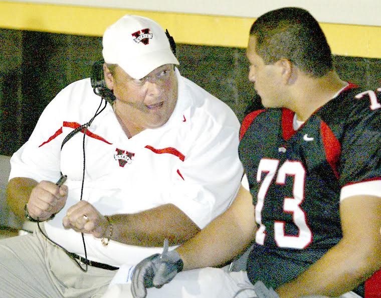 Elsenrath hired to coach Co-Lin offensive line