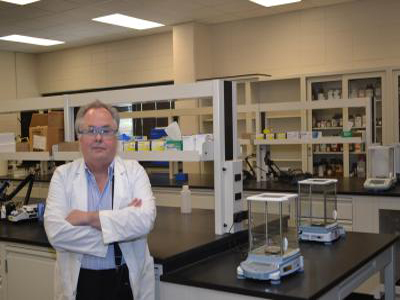 Cook Retires Following 35 Years in Department of Chemistry and Biochemistry
