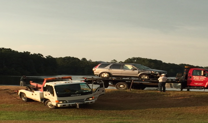 Vehicle Pulled from Legion Lake