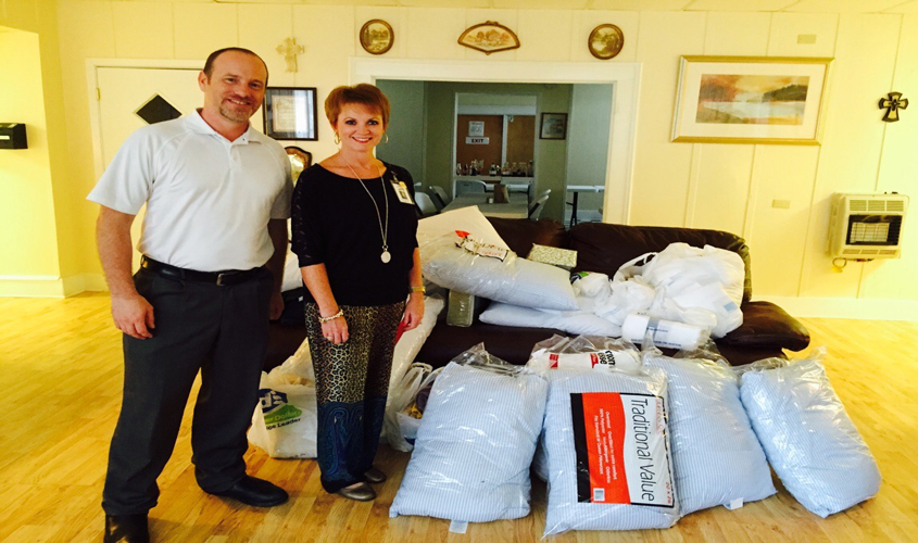 MGH Employees Donate to New Life Center