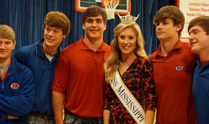Hannah Roberts visits SCA