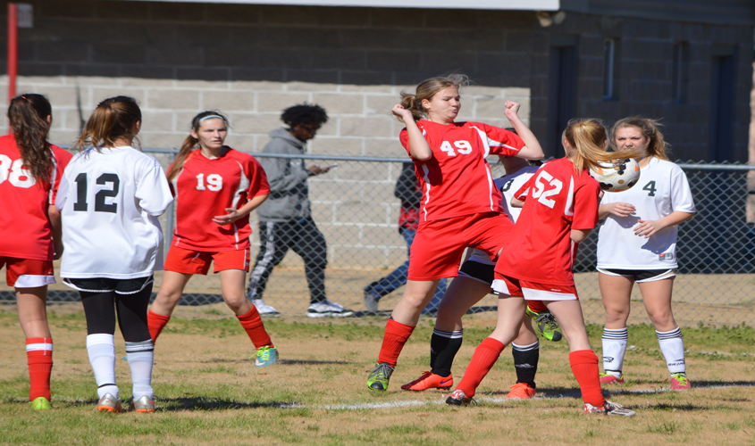 Mendenhall Girls Beat Magee 2-1