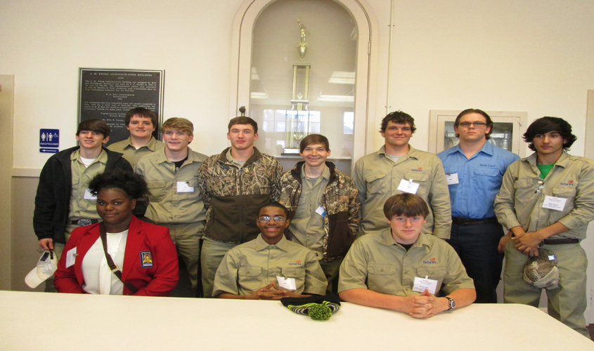 Tech Center Skills USA Members Compete at Regional Competition