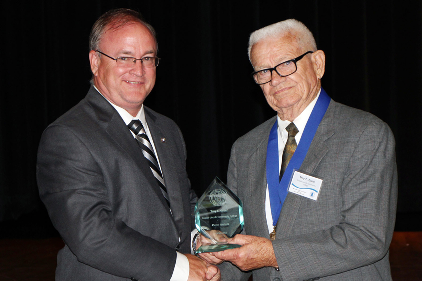 Greer inducted into MACJC Sports Hall of Fame