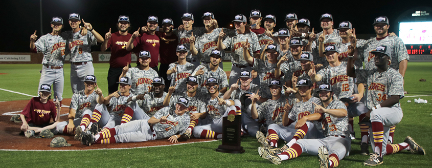 Jones County wins first-ever DII national championship