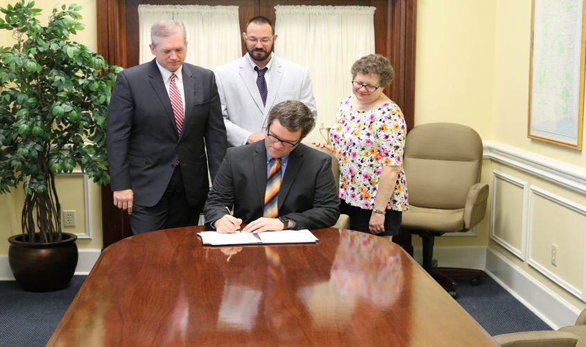 Mississippi College leaders strengthened their partnership with Jackson Prep.