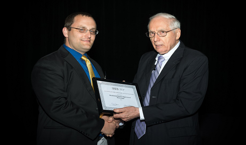 Mendenhall Junior High Wins Outstanding School Award