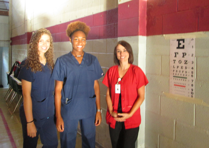 Magee Elementary School Nurse Assists Tech Students