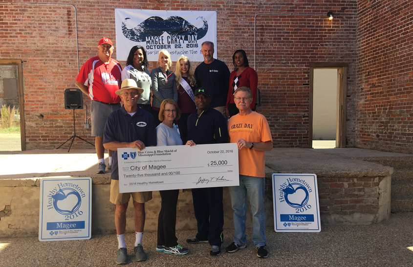 Magee Presented A 25K Check