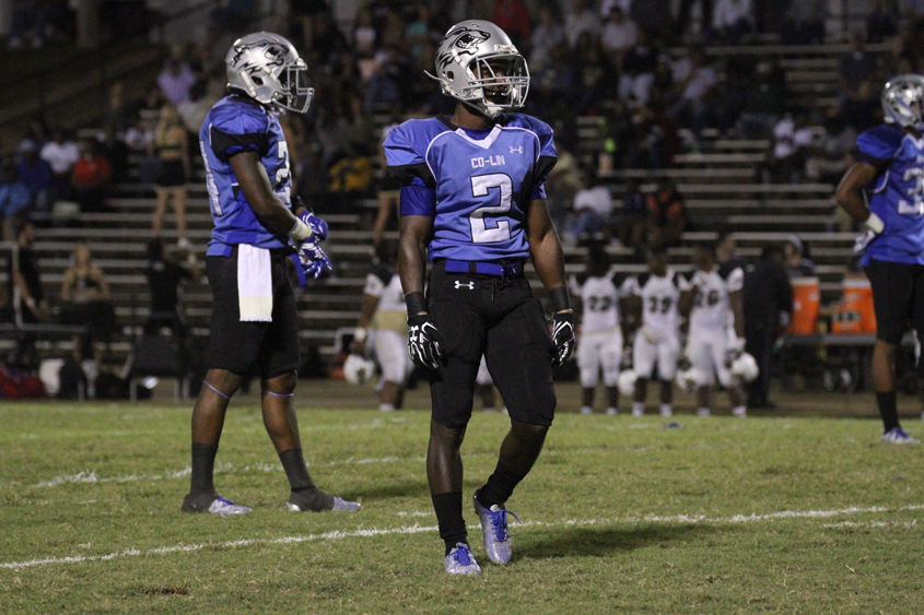 No. 18 Wolves score 27 in the fourth quarter to beat East Central       