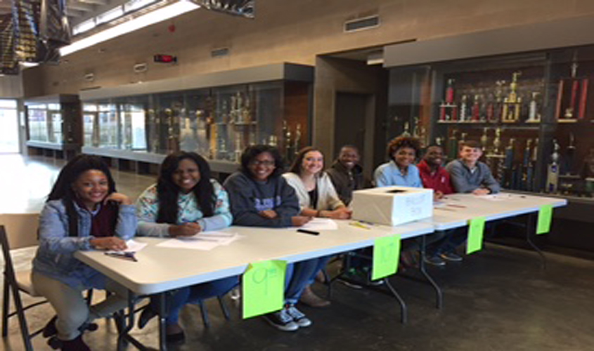 Medenhall Holds Mock Election