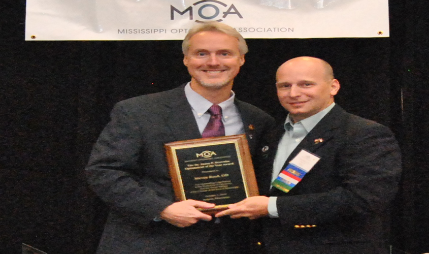 Dr. Steven Reed Named 2016 Optometrist of the Year by MOA