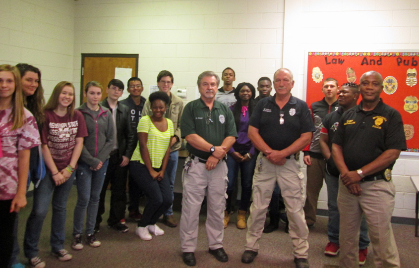 Tech Students Support Mendenhall PD