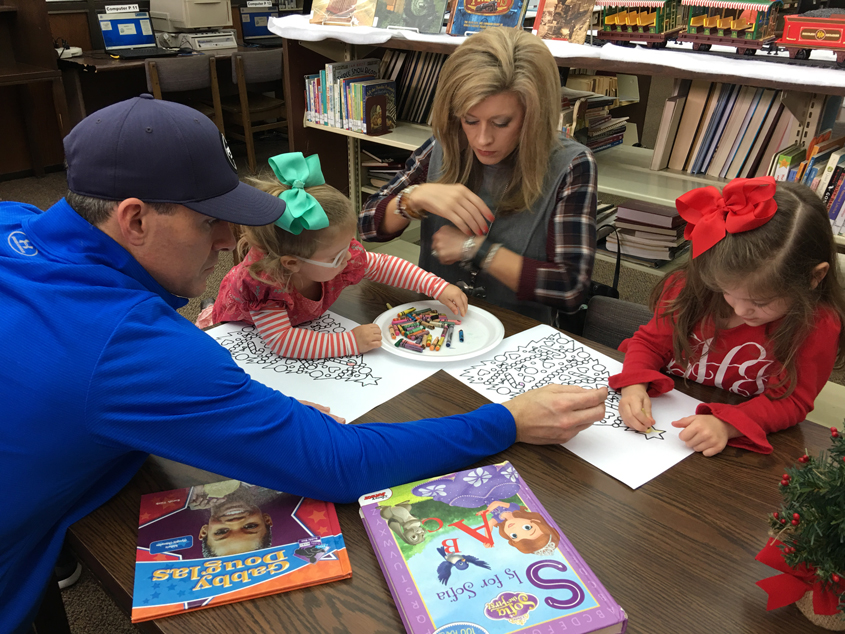 Santa Visits the Magee Library!!!