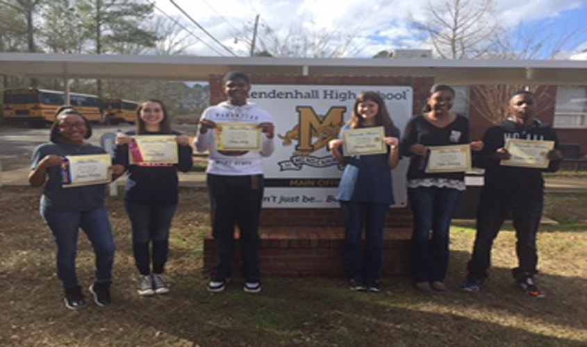 Mendenhall HS Reading Fair Winners
