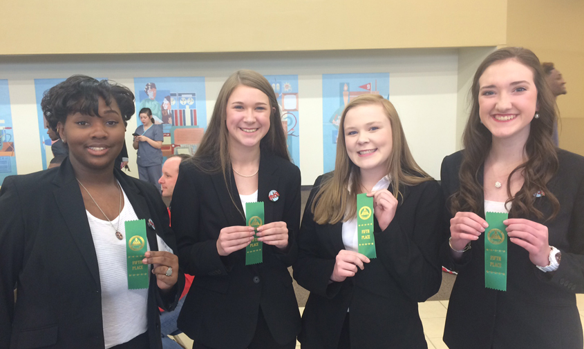 Simpson Co Tech Center HOSA Members