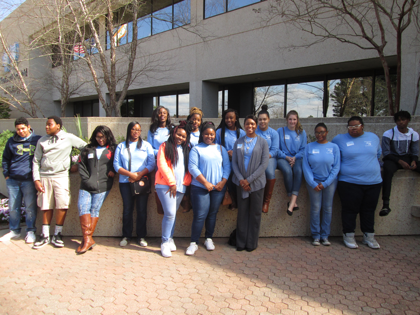 Tech Students Tour Blue Cross/Blue Shield Building