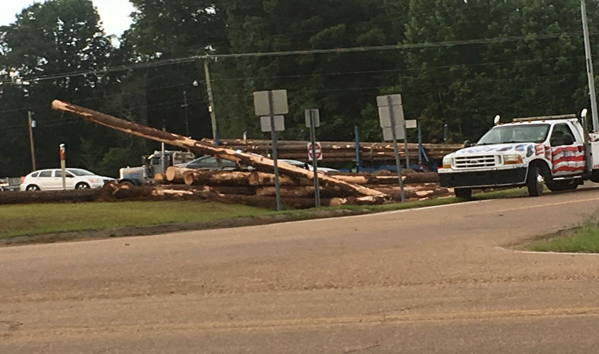 Early Morning Wreck on Hwy 49