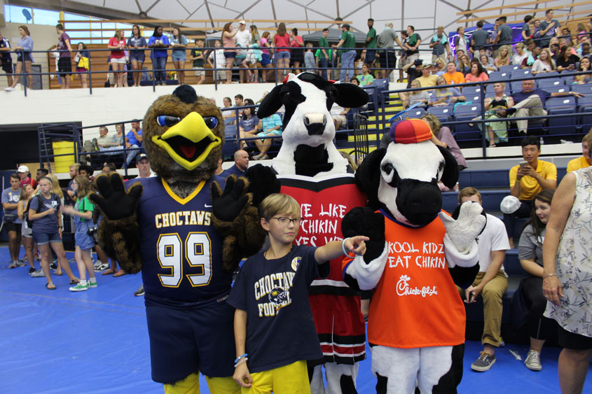 Choctaw Fanfare 2017 Attracts Mississippi College Supporters