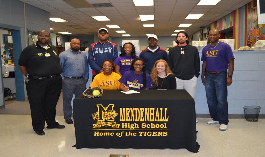 Feazell Signs with Alcorn