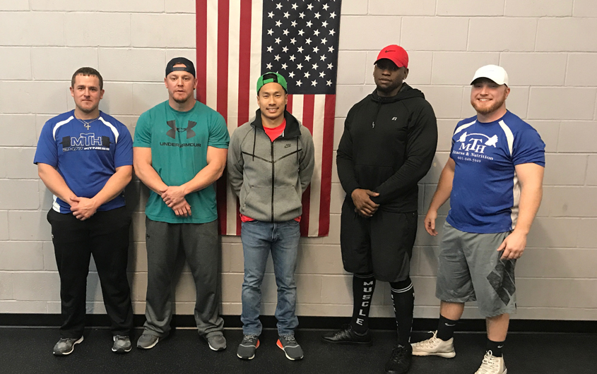 Muscle Hut Host Dead Lift Competition