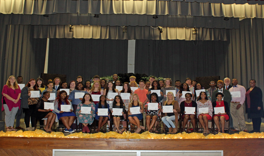 MHS Holds National Honor Society Induction Ceremony