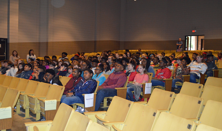 Magee 8th Graders Met With High School Counselor