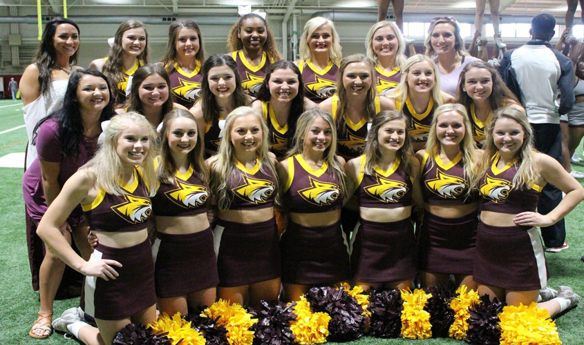 Kadin Adcox Cheering for PRCC