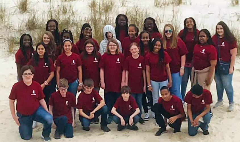 Magee Jr. Beta Attends Convention