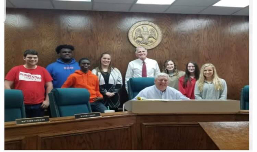 Taggart Speaks to Mayor’s Youth Council