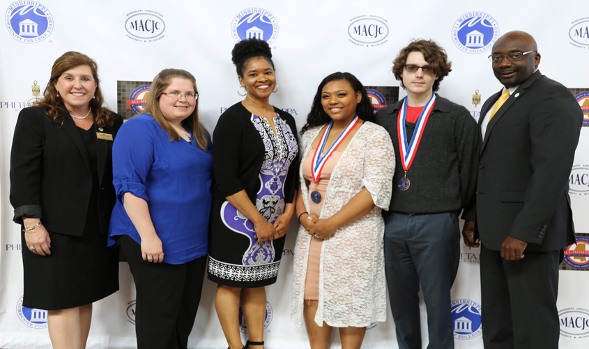 Thurman, Rutland named to All-Mississippi Academic Team