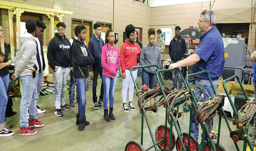 MENDENHALL HIGH SCHOOL TOURS THE TECHNICAL CENTER!