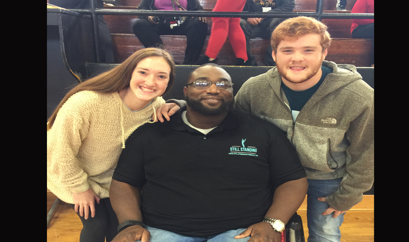 Motivational Speaker Dwight Owens Speaks to Mendenhall Students