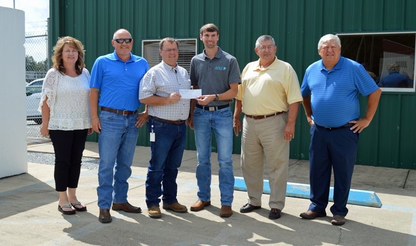 HYDE-SMITH PRESENTS HIGHEST CIVILIAN DEFENSE MEDAL TO JAY BLOUNT OF GREENVILLE