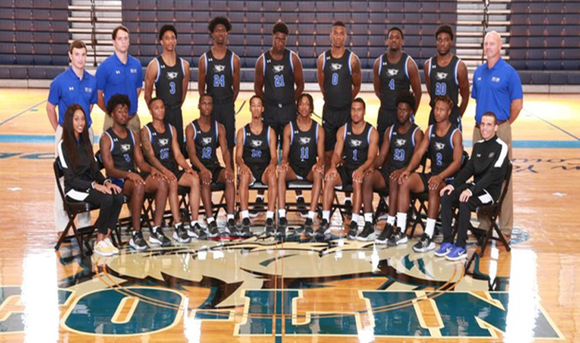 Wolves hit the hardwood with six returners