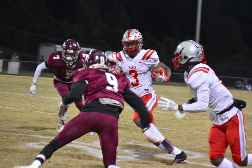 Magee Tames the Lions