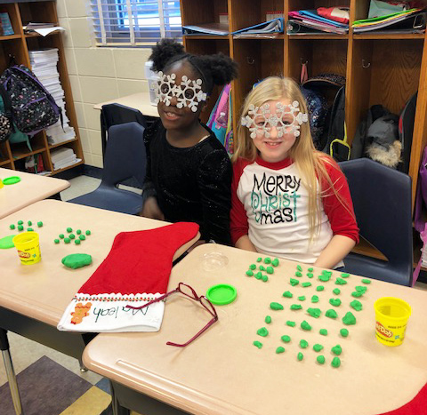 Mendenhall Elementary Uses Holiday Math Glasses