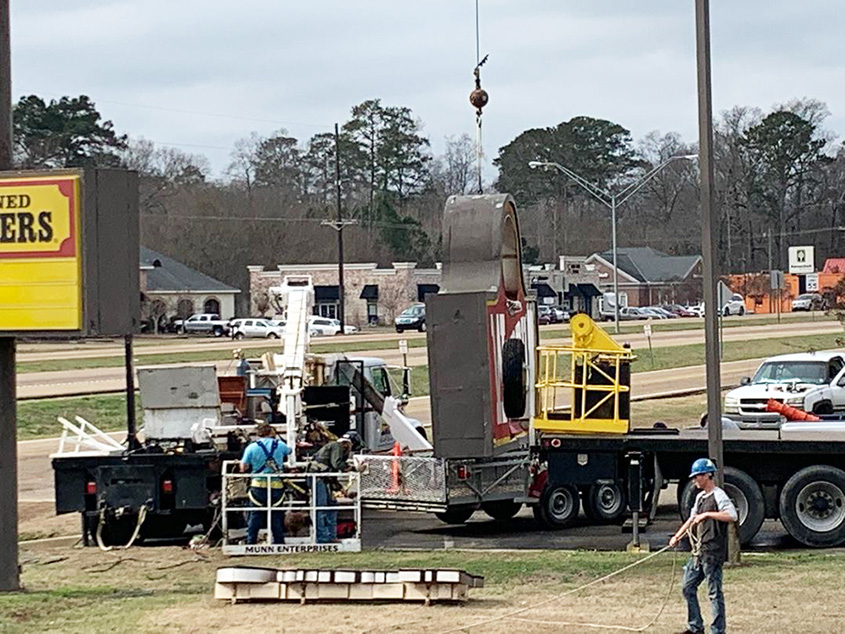 Wish Comes True—Wendy’s Sign Comes Down!