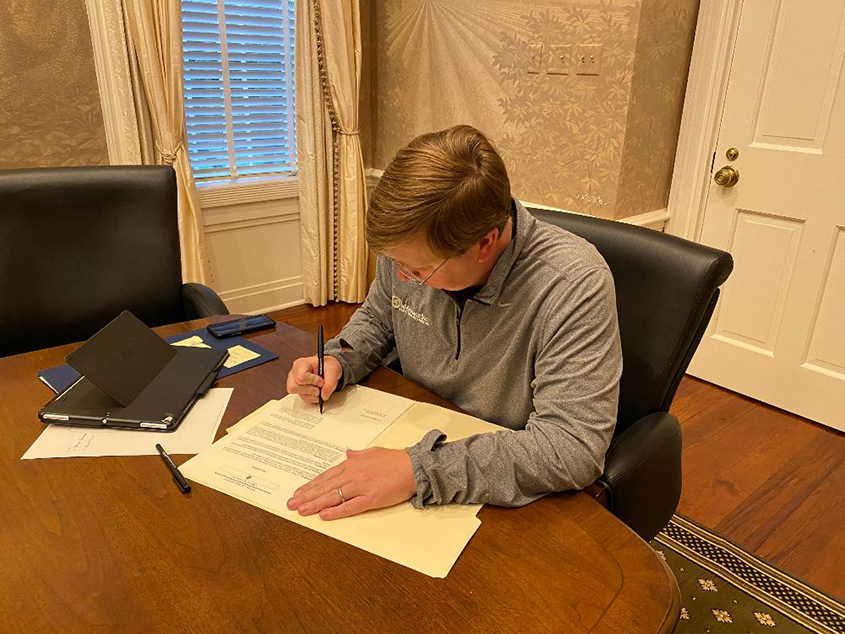 Governor Tate Reeves