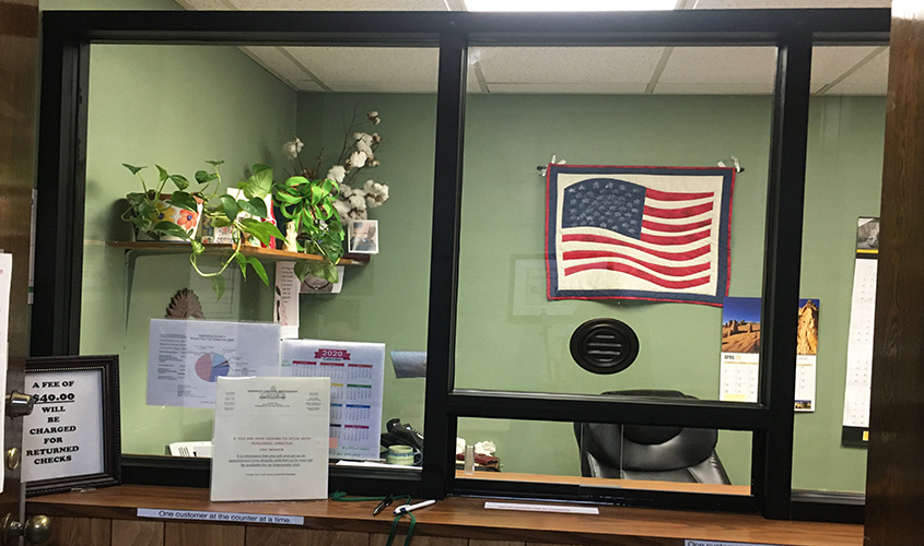 County Offices Install Glass Partitions