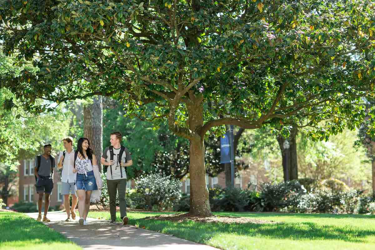 Mississippi College Resumes Campus Tours for Prospective Students