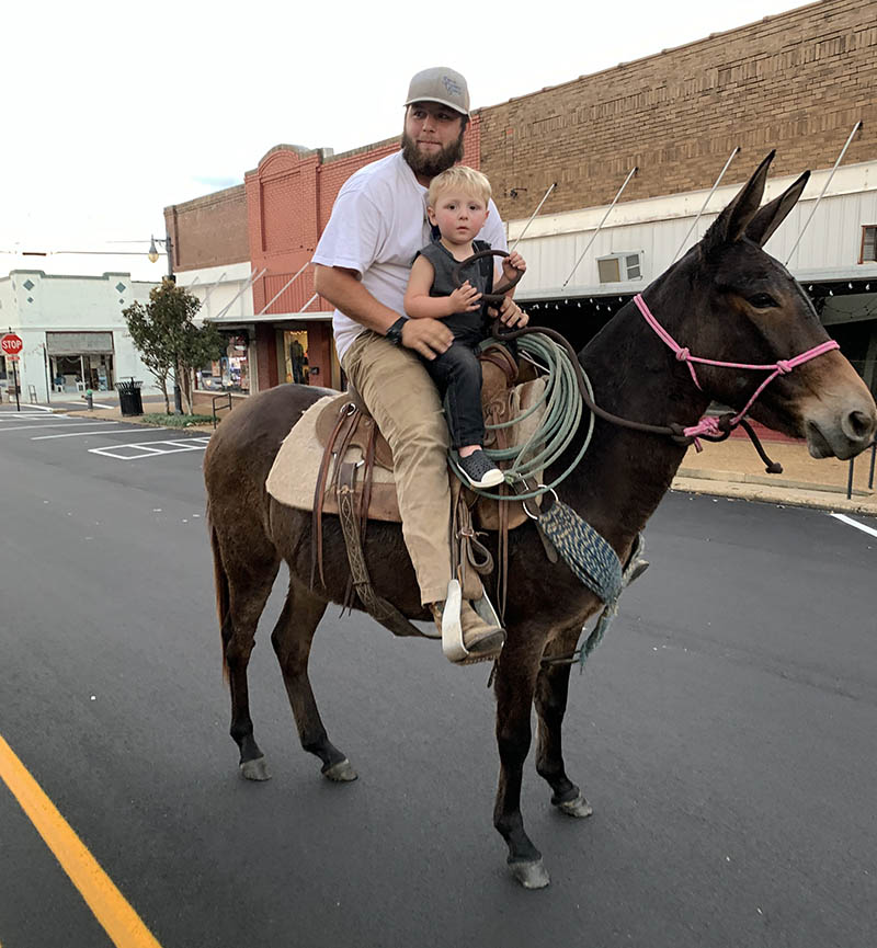 Mule on Main MageeNews.com