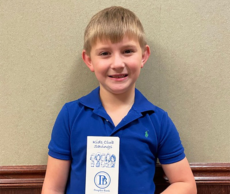 Wyatt Cannon of Mize Elementary Wins Peoples Bank Christmas Card Contest!