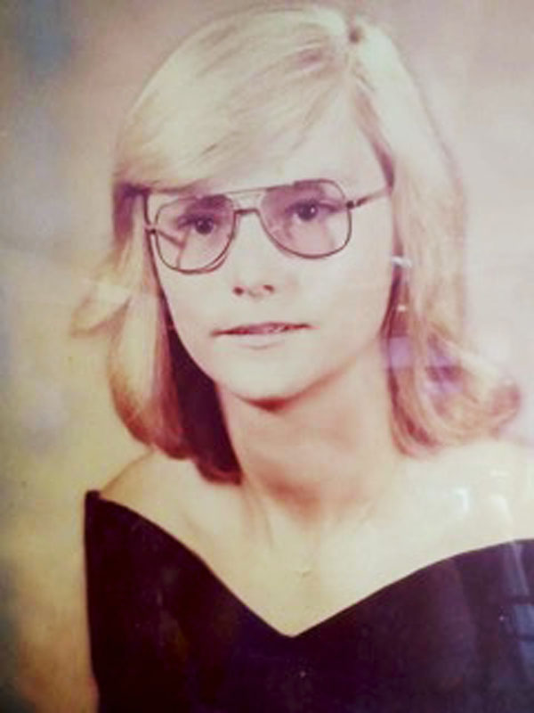 Kathy Ann Puckett Wadsworth of Brandon, Mississippi