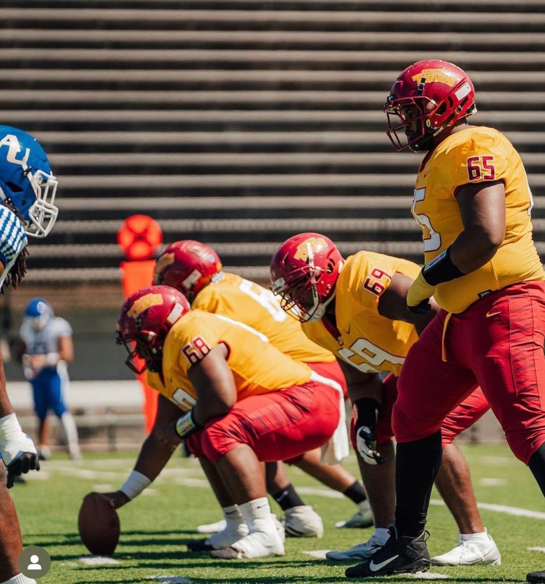 Tuskegee Golden Tigers win by a score of 35-27