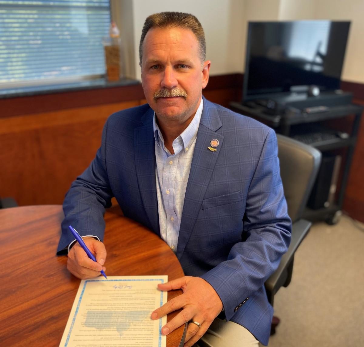 Commissioner Brent Bailey Recognizes Energy Efficiency Day