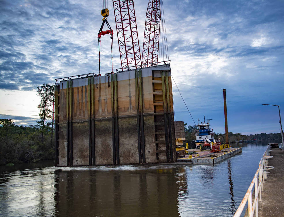 NASA Stennis Project Focuses on Refurbishing Waterway Lock System