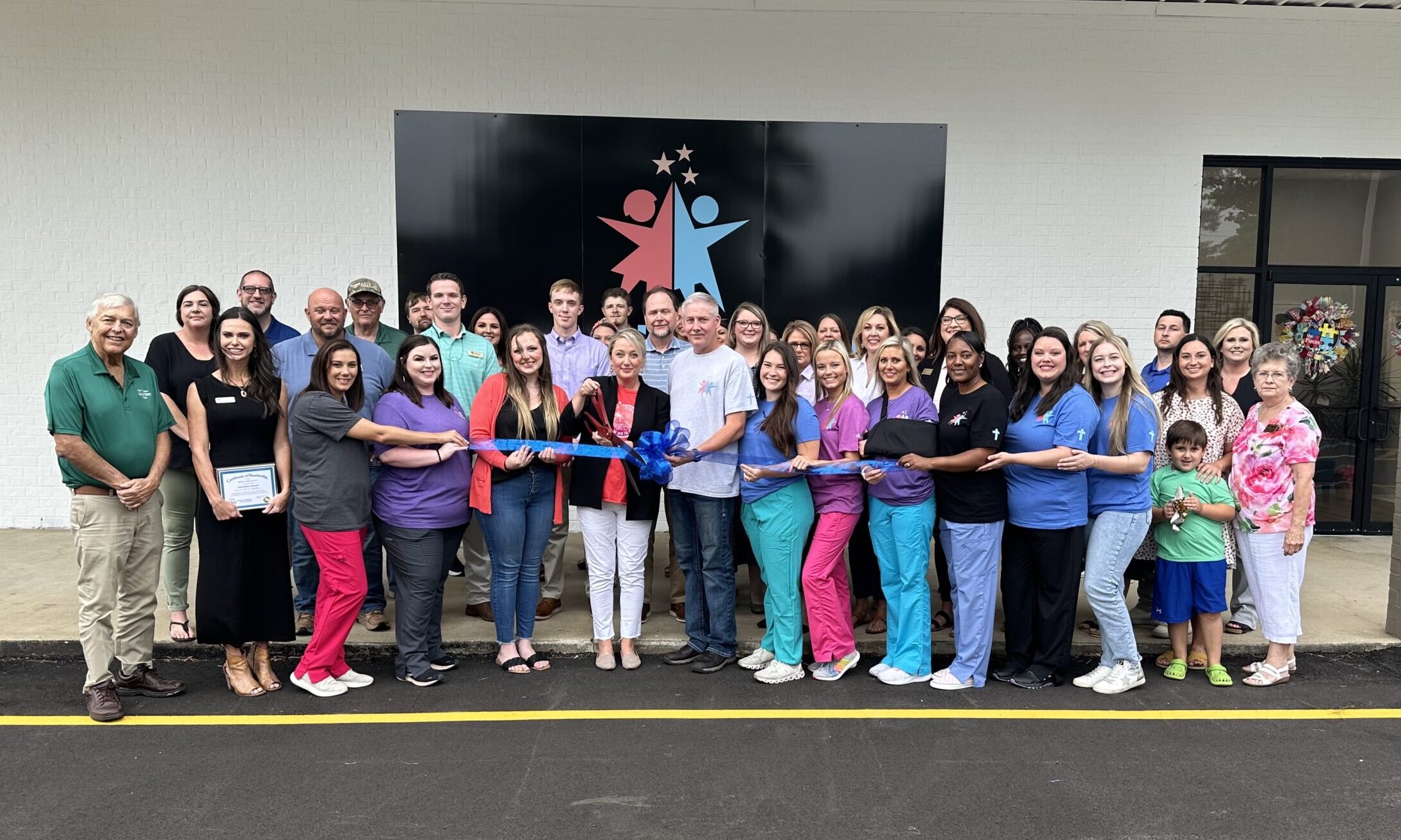 Shining Starz ABA Holds Ribbon Cutting